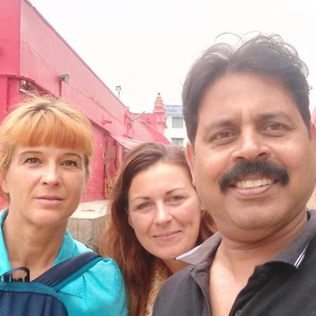 Varuna Palace-Fully Vaccinated Staff Varanasi Exterior photo