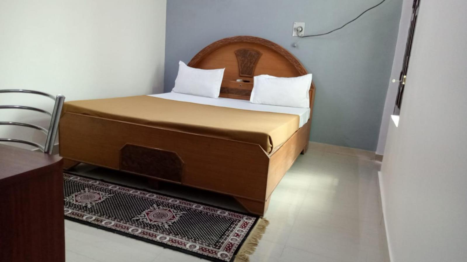 Varuna Palace-Fully Vaccinated Staff Varanasi Exterior photo